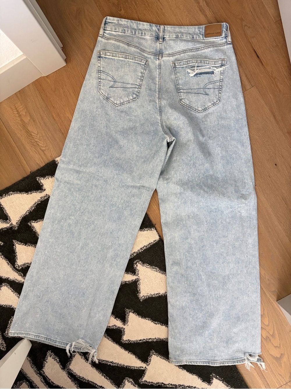 AE Curvy Super High-Rise Baggy Wide-Leg Jeans - sz10 - Picture 2 of 6